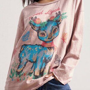 BOUTIQUE DESIGNER LOOK OVERSIZED GRAPHIC TEE